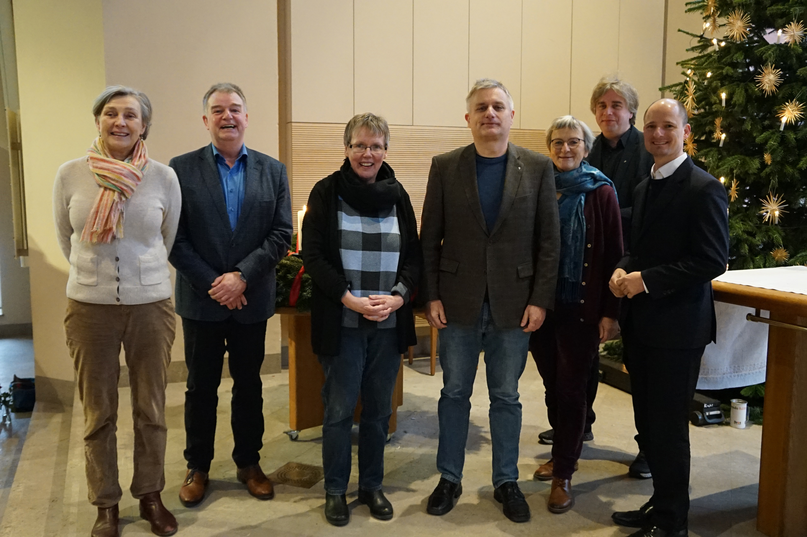 Gruppenbild mit 7 Personen