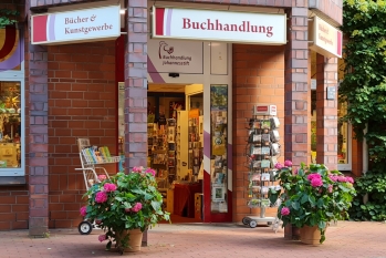 Außenansicht der Buchhandlung Johannesstift
