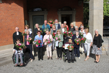 Gruppenbild zum Tag der Ehrenamtlichen im Johannesstift 
